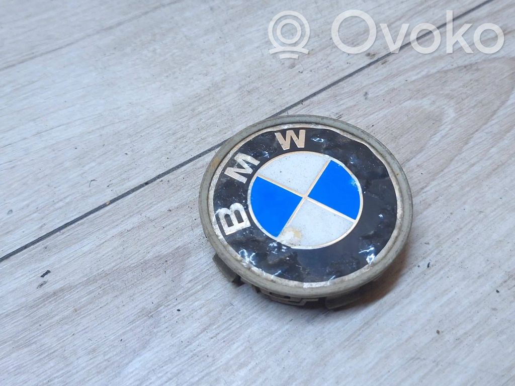 BMW 5 E39 Rūpnīcas varianta diska centra vāciņš (-i) 