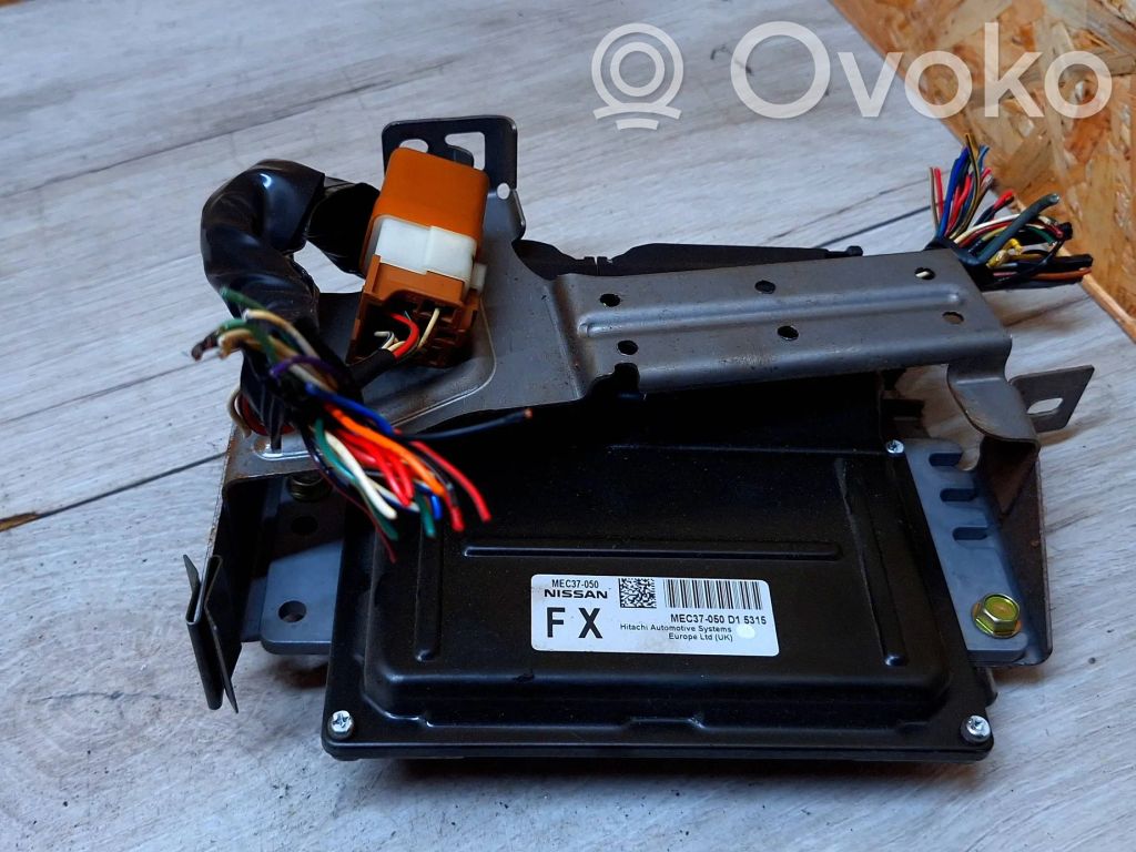 Nissan Primera Engine control unit/module 