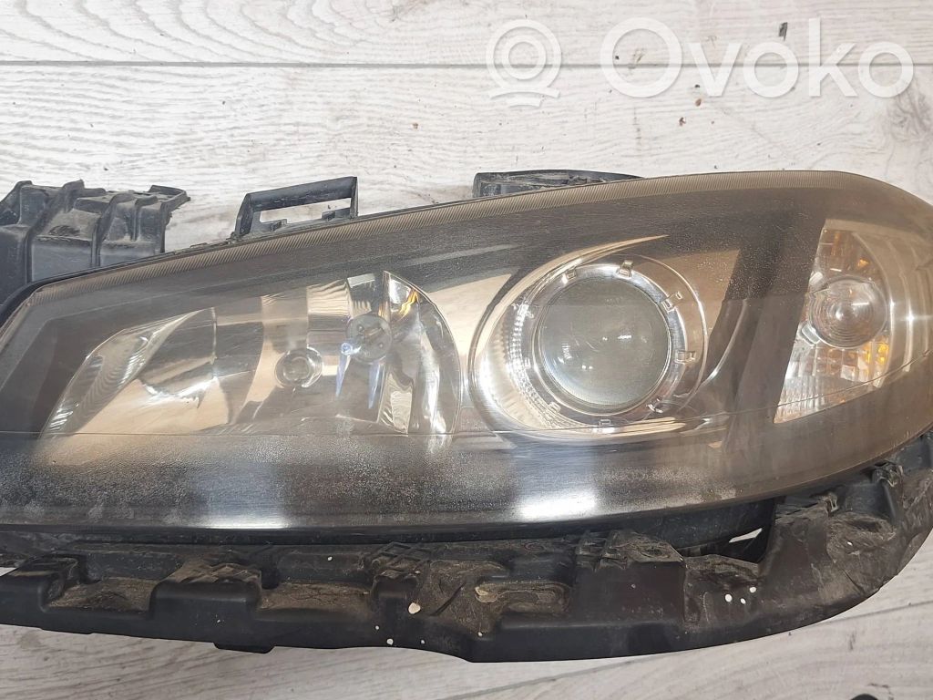 Renault Laguna II Phare frontale 