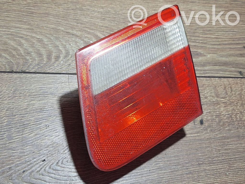 BMW 3 E46 Tailgate rear/tail lights 