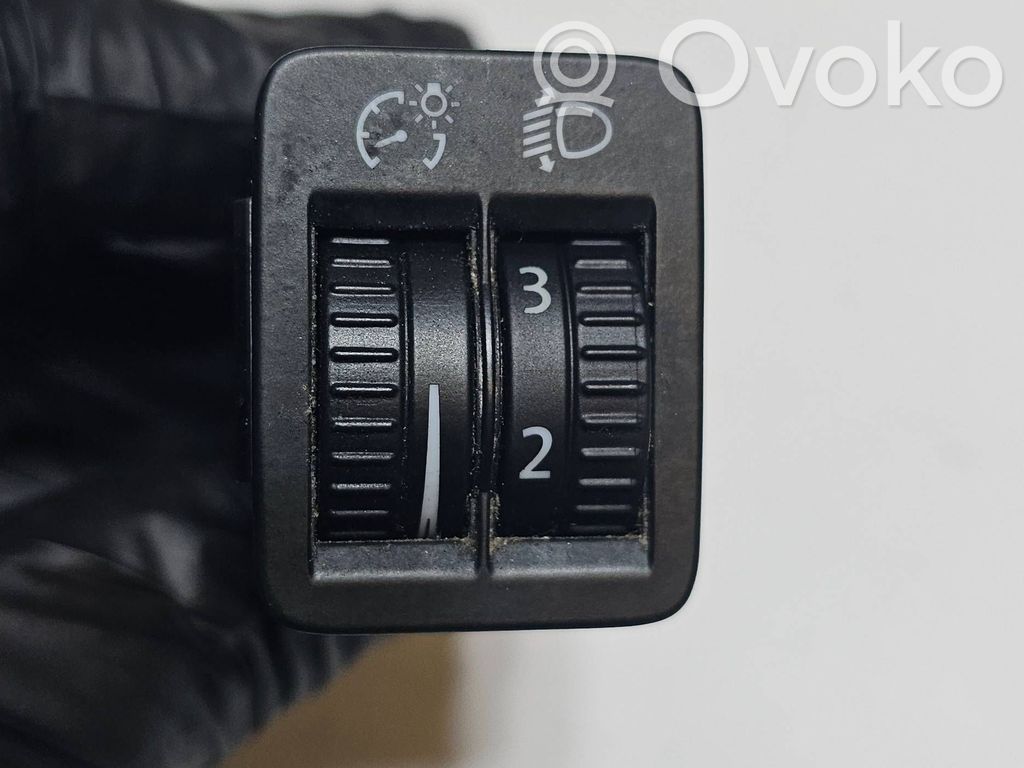 Volkswagen PASSAT B6 Headlight level height control switch 