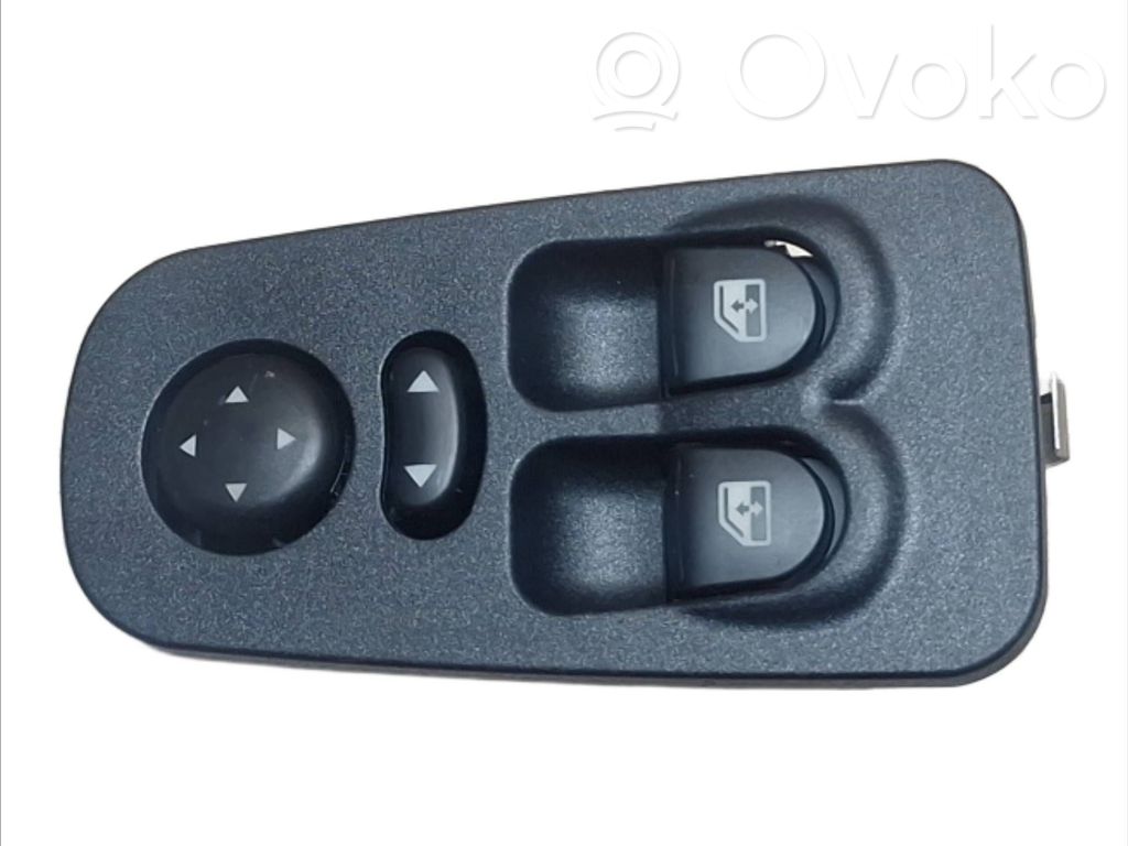 Electric window control switch   735360605