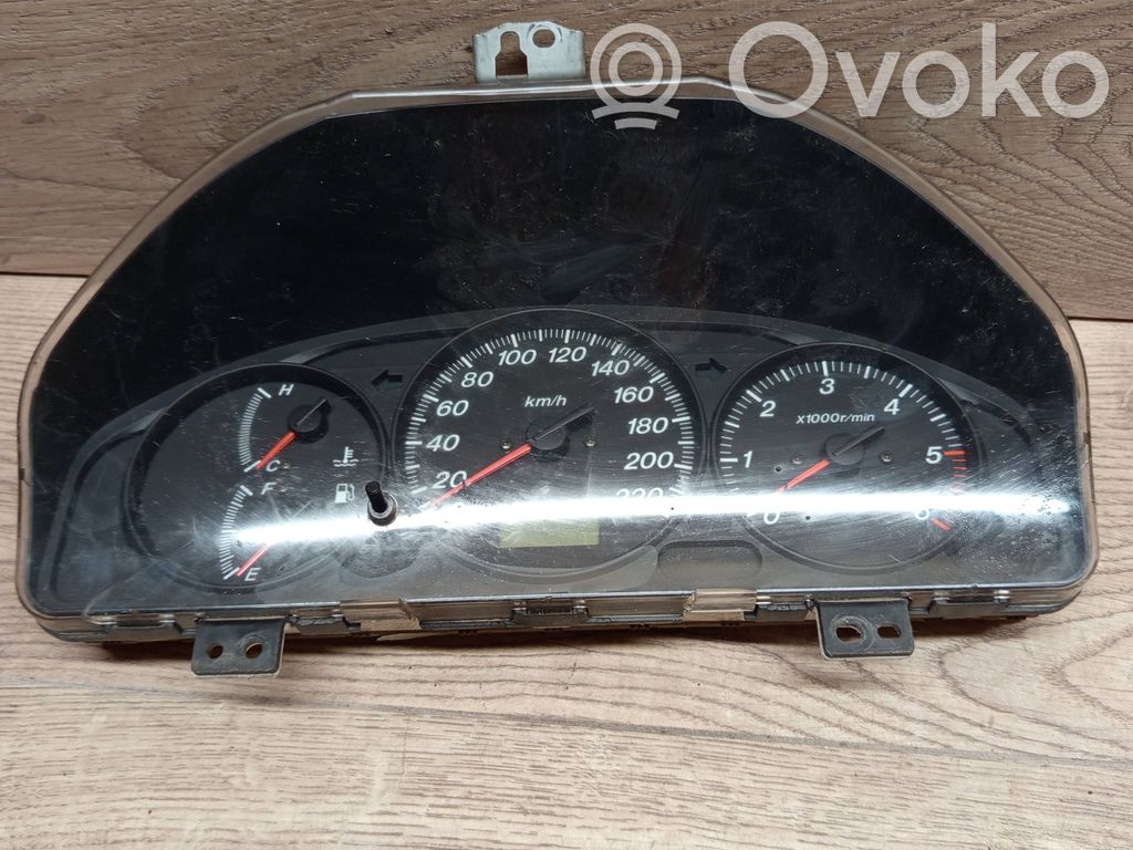 Mazda Premacy Geschwindigkeitsmesser Cockpit 