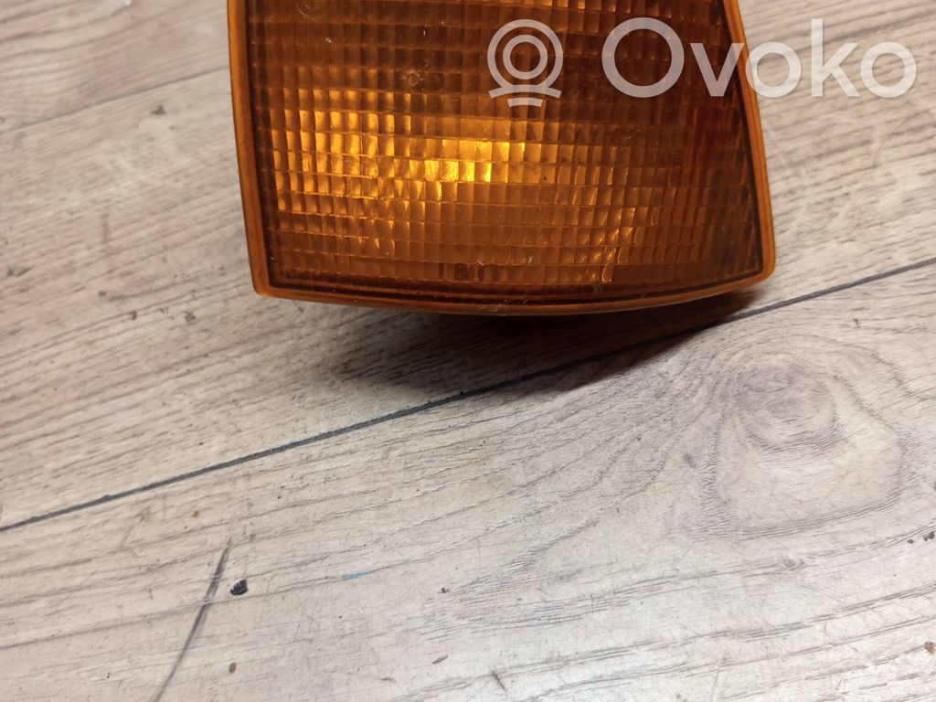 BMW 7 E32 Front indicator light 