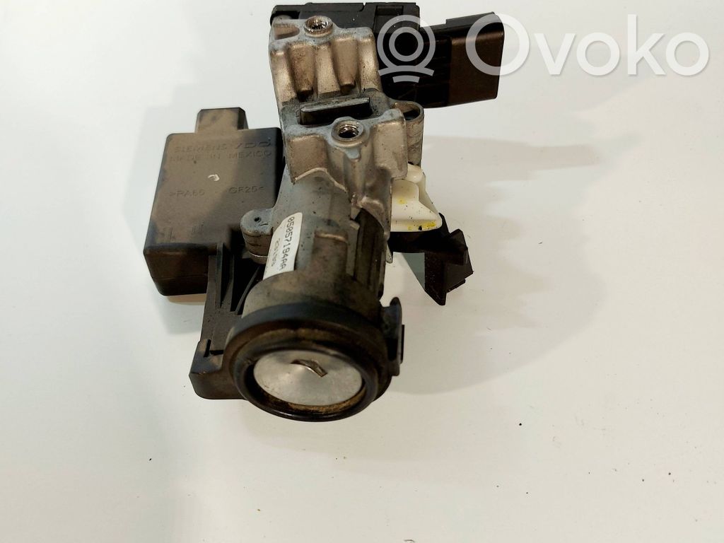 Chrysler Voyager Užvedimo spynelė 