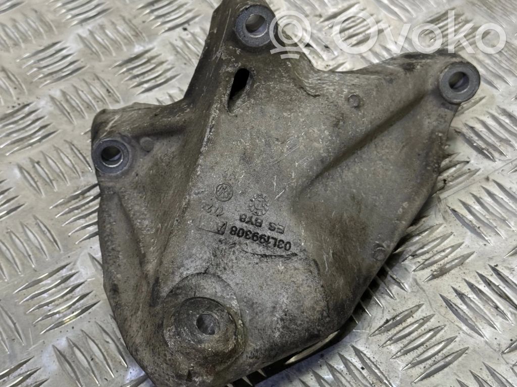 Volkswagen Crafter Engine mounting bracket 