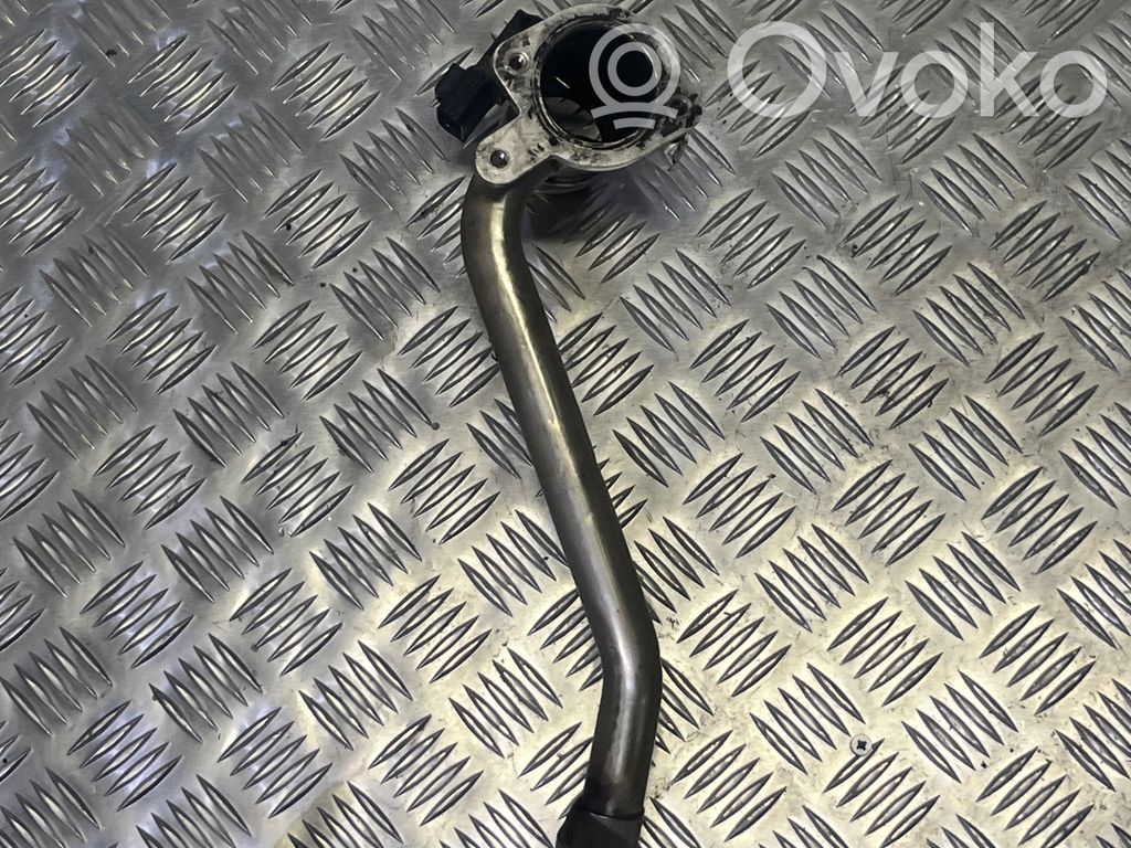 Volvo XC60 AGR Abgasrückführung Leitung / Schlauch 