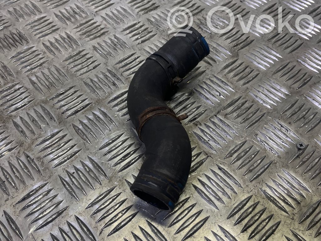 Infiniti Q30 Przewód / Wąż chłodnicy 