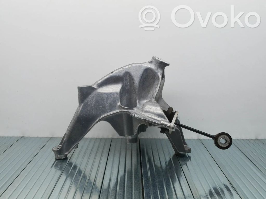 Audi A4 S4 B9 8W Engine mounting bracket 