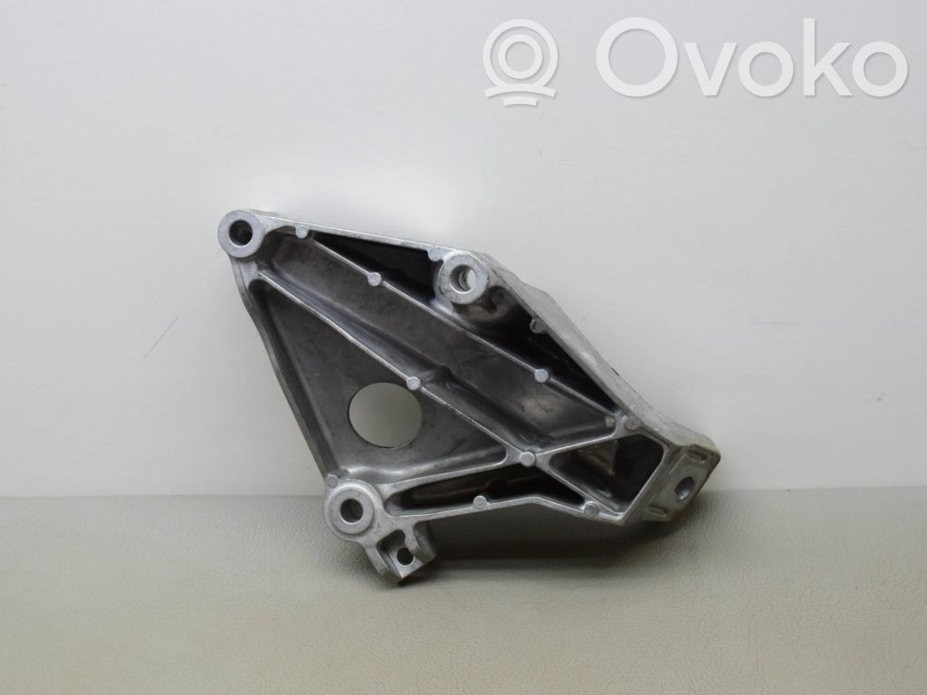 BMW 3 E90 E91 Engine mounting bracket 