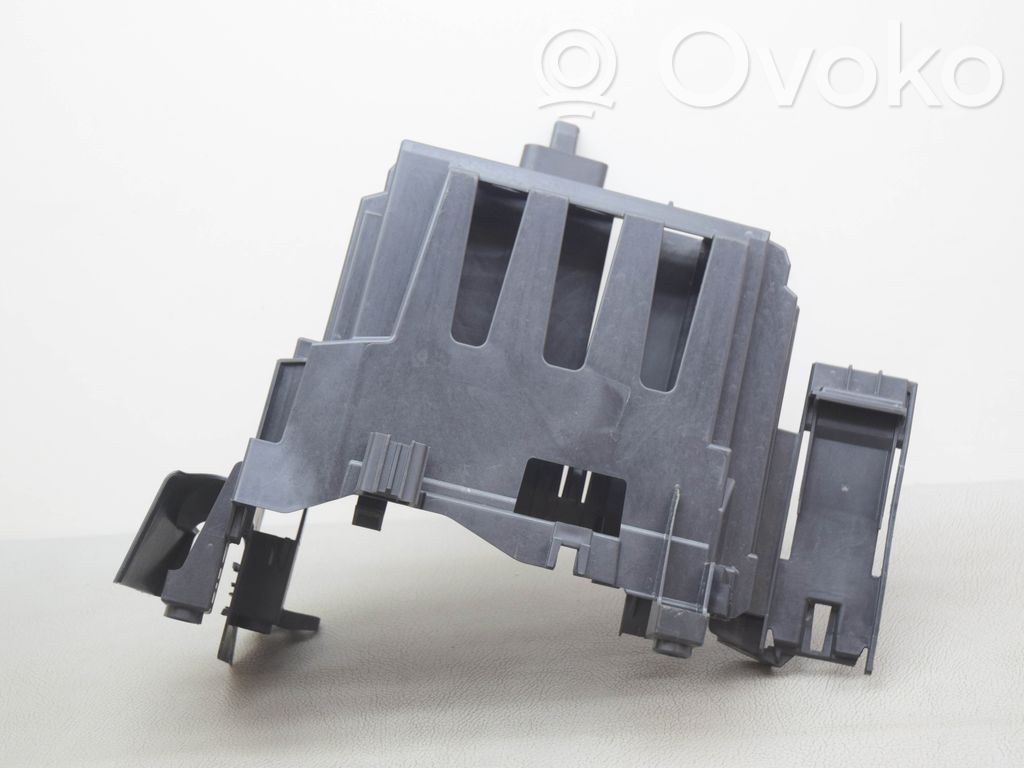 BMW X3 G01 Engine control unit box 