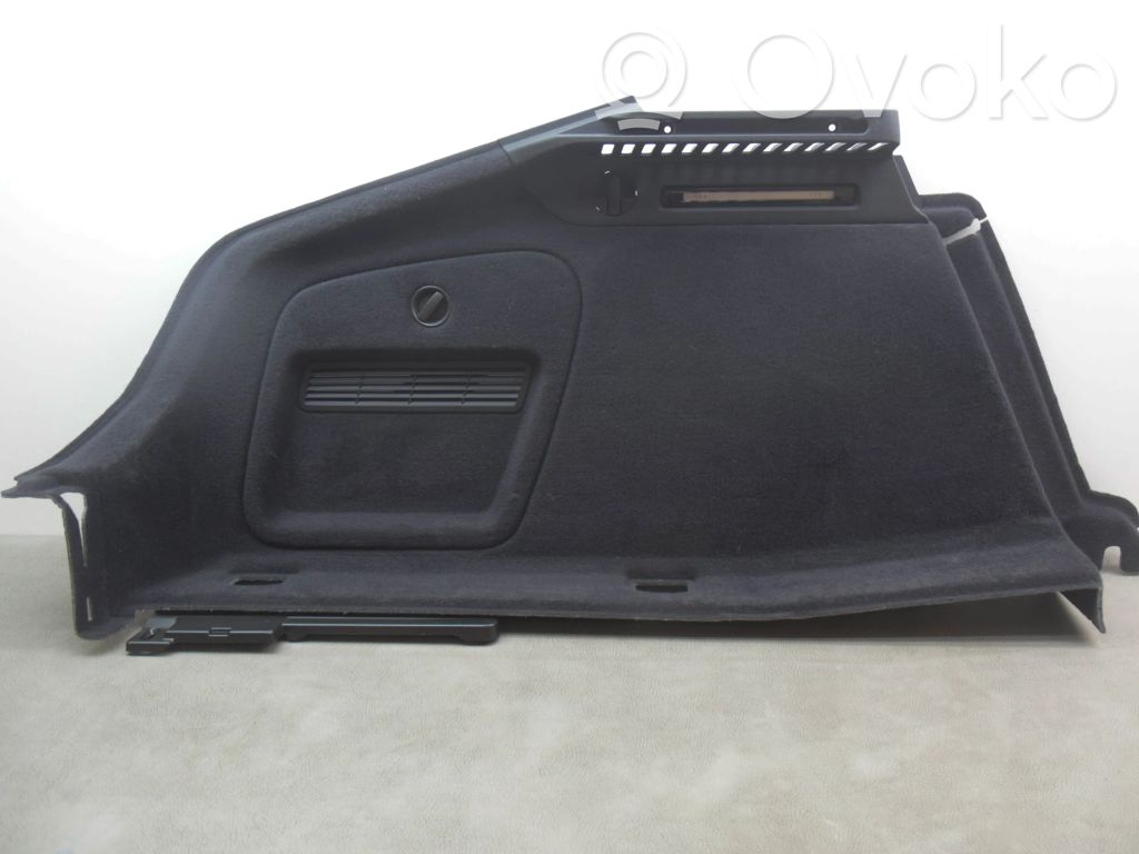 Audi A5 Kita bagažinės apdailos detalė 