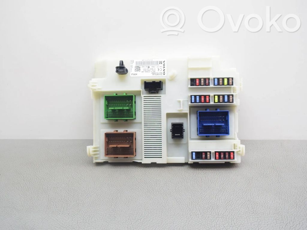 Volvo V60 Fuse module 