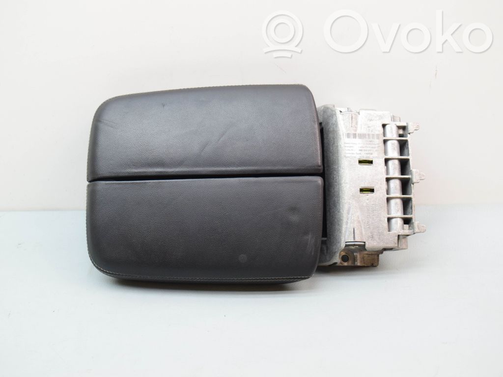 Reposabrazos   4M0864207