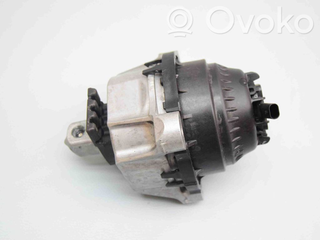 Engine mount bracket   9846461