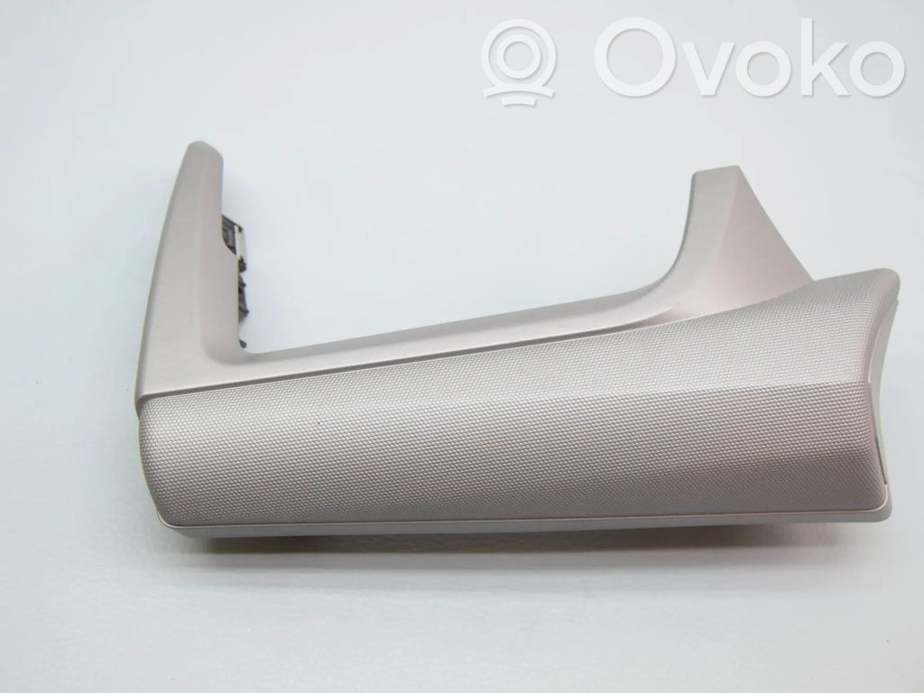 BMW X1 U11 Dekoratyvinė apdailos juostelė 