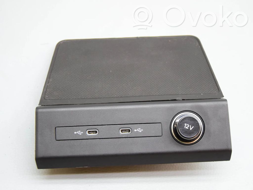 USB socket connector   89A035736