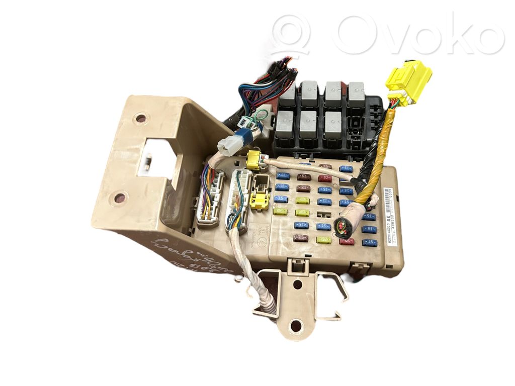 Subaru Legacy Fuse module 
