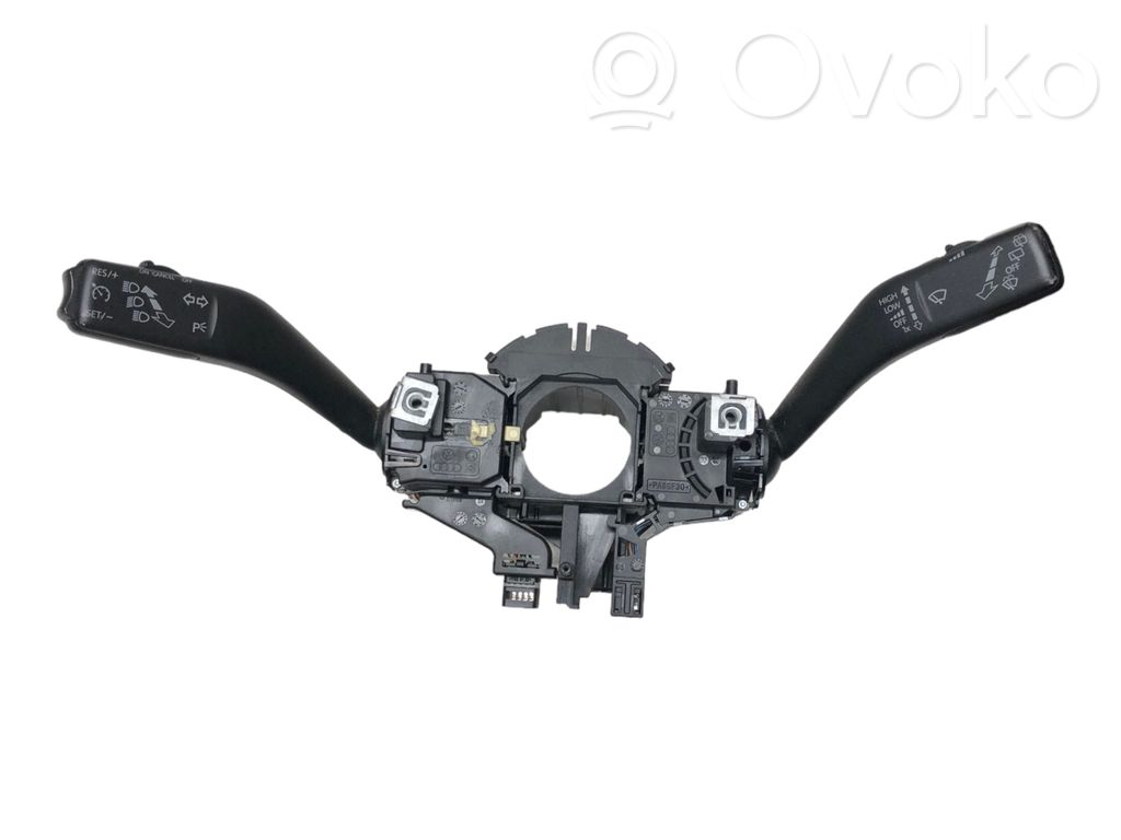 Volkswagen Golf VI Commodo, commande essuie-glace/phare 