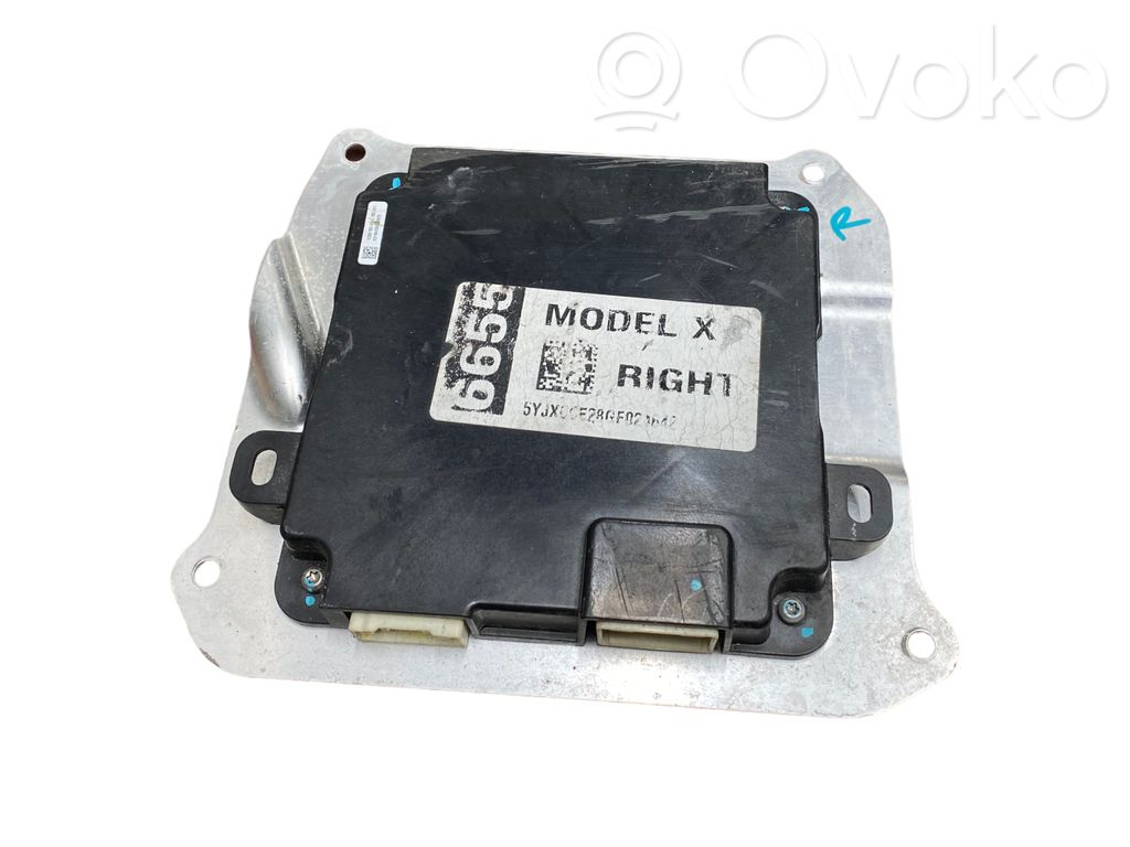 Door control unit/module   104886000B