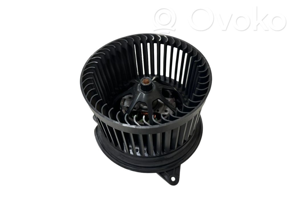 Ford Focus Mazā radiatora ventilators 