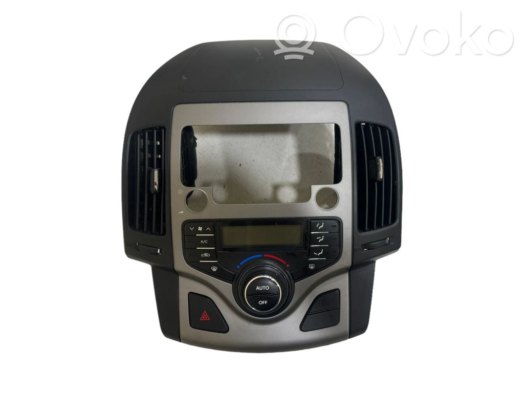 Hyundai i30 Panel klimatyzacji 