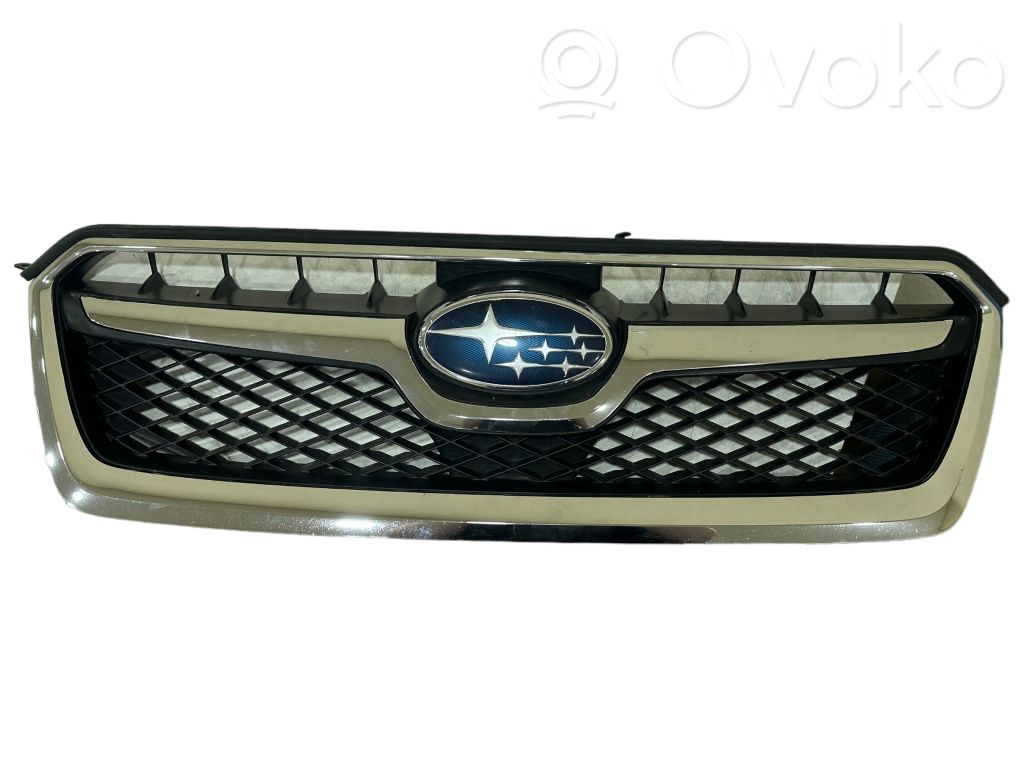 Subaru XV Grotelės viršutinės 