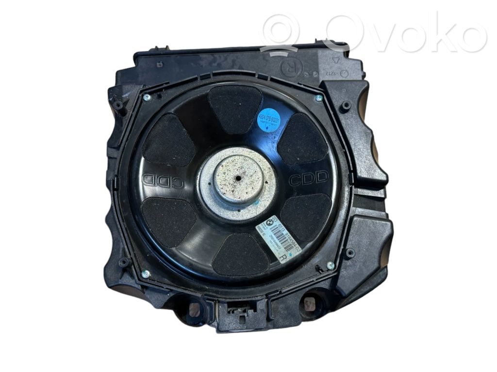BMW 5 GT F07 Subwoofer 