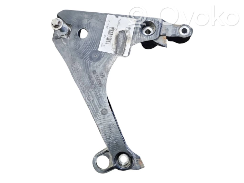 Engine mounting bracket   6793377