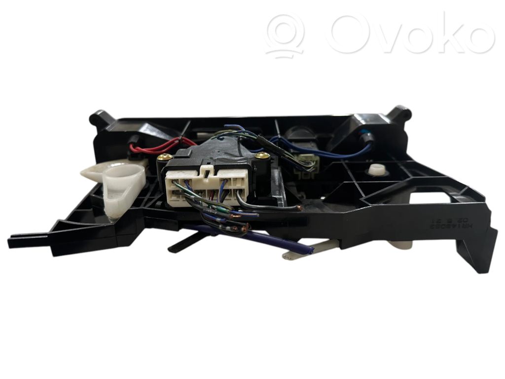 Mitsubishi L200 Climate control unit 