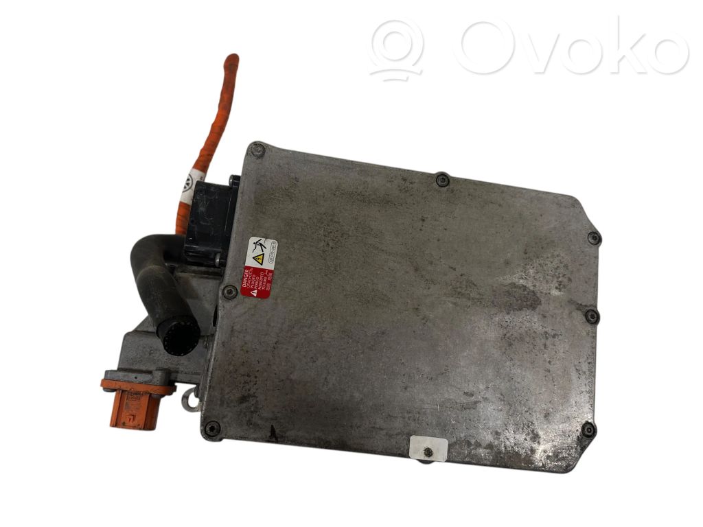 Volkswagen PASSAT B8 Caricabatteria (opzionale) 