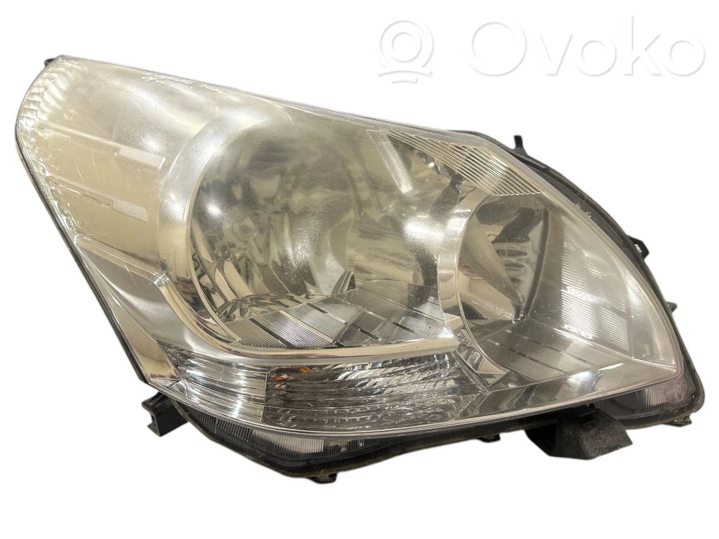 Toyota Verso Headlight/headlamp 