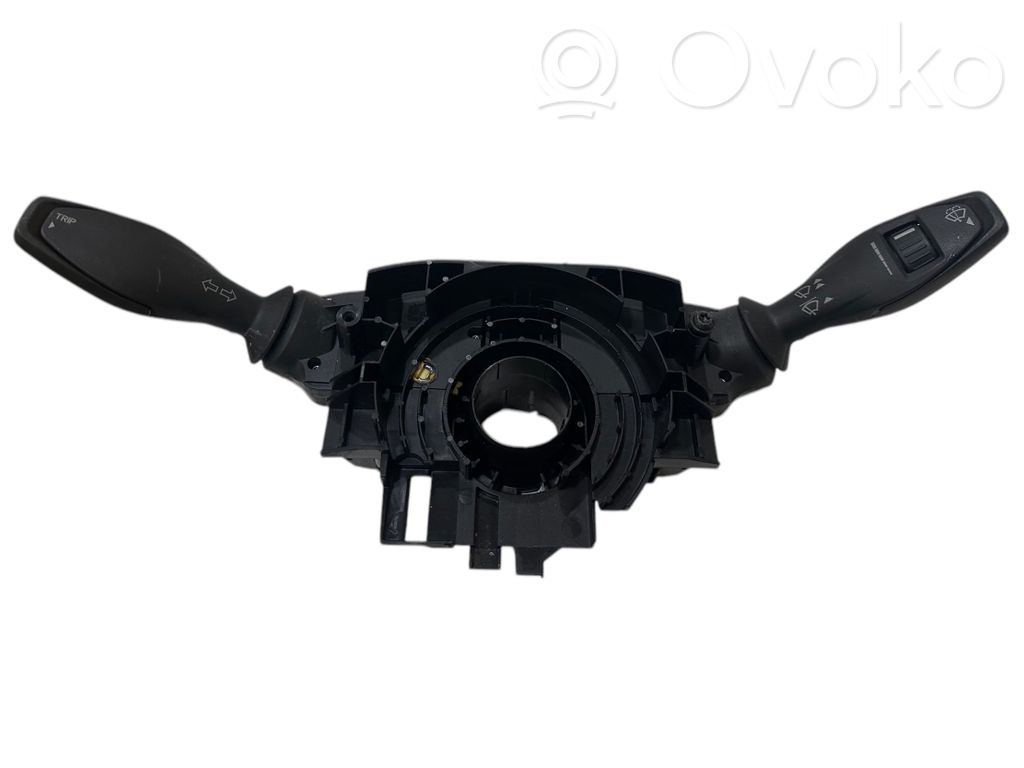 Ford Fiesta Commodo, commande essuie-glace/phare 