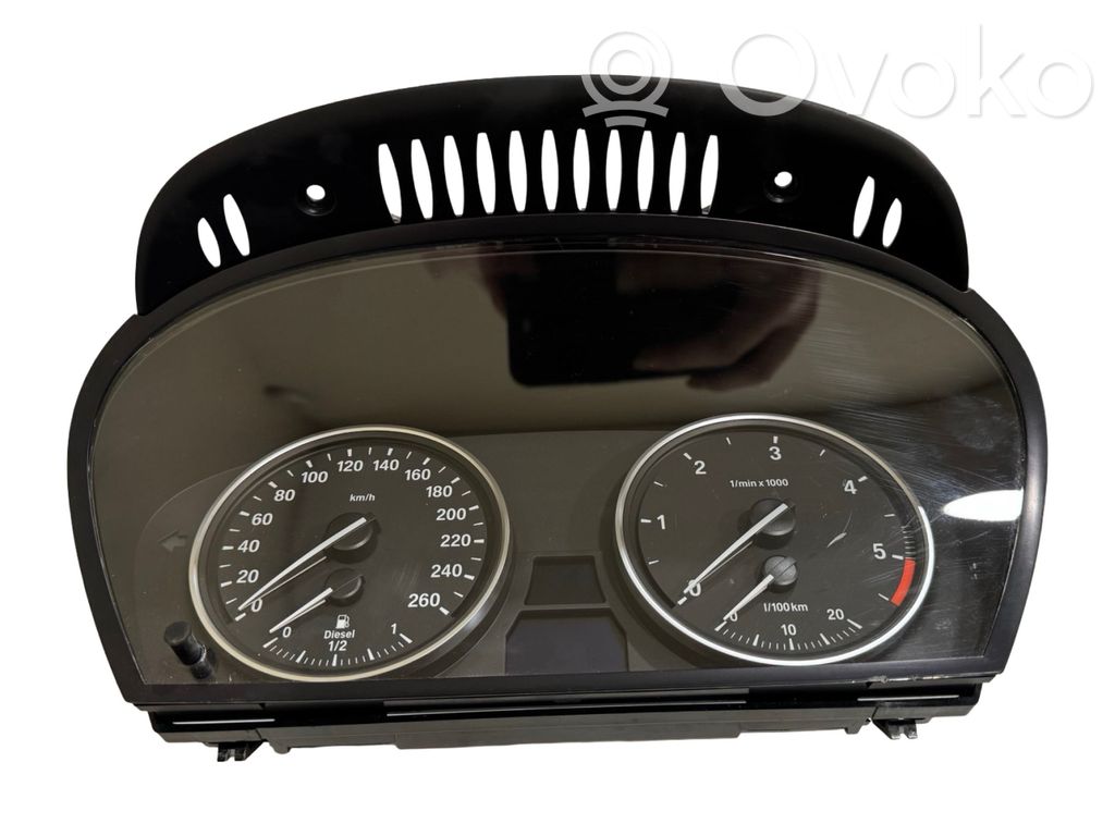BMW 5 E60 E61 Nopeusmittari (mittaristo) 