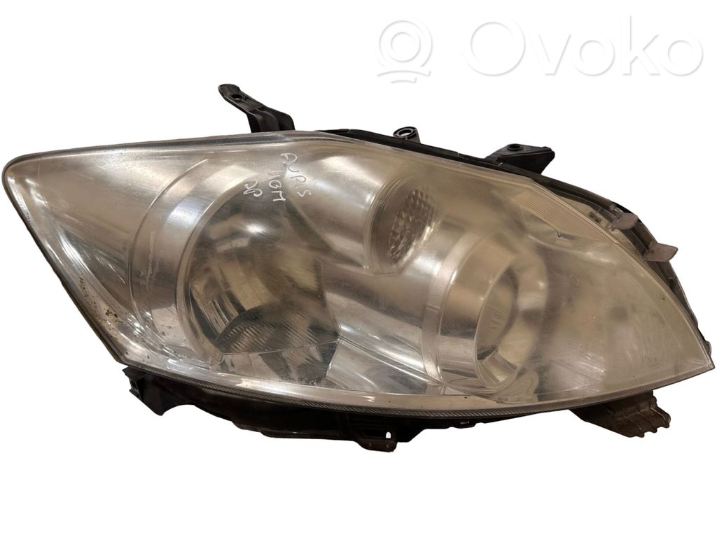 Toyota Auris 150 Lampa przednia 