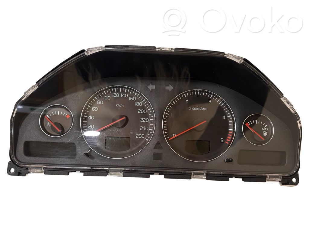 Volvo XC70 Speedometer (instrument cluster) 