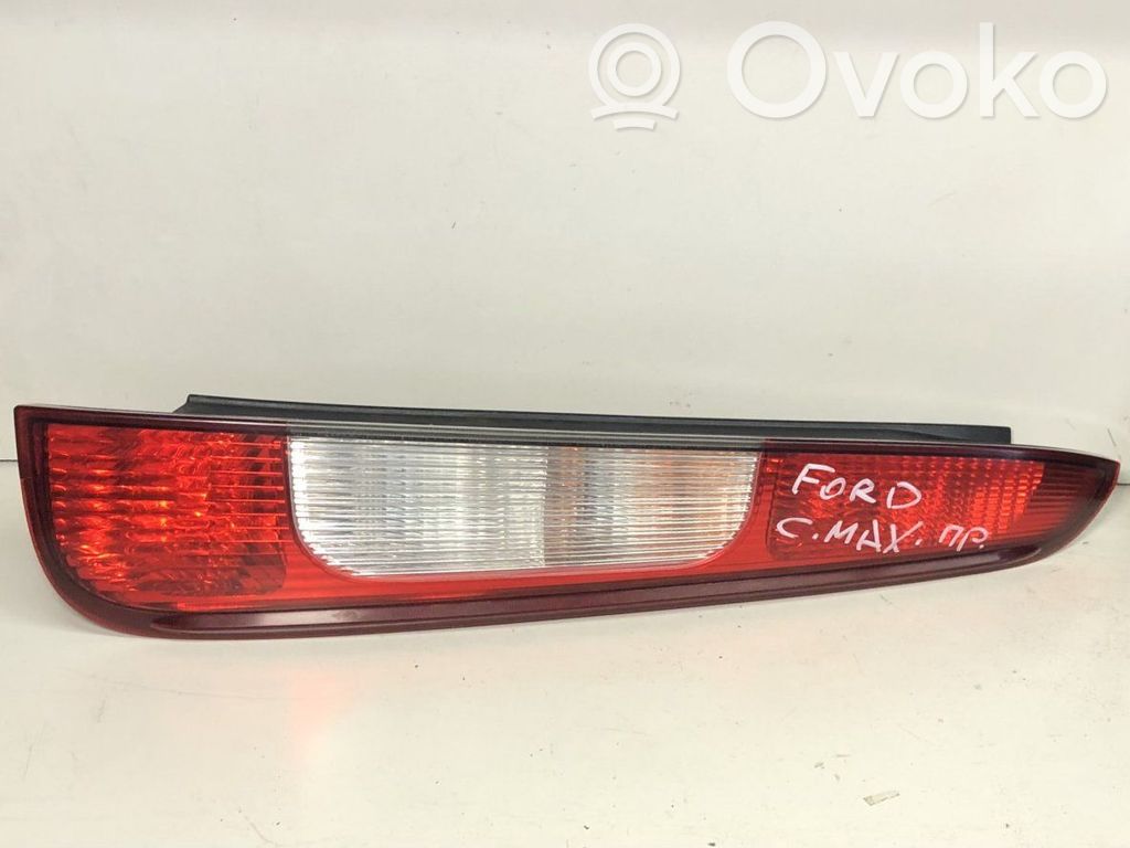 Tailgate rear/tail lights