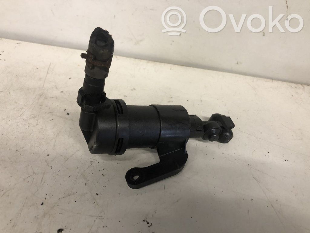 Headlight washer spray nozzle