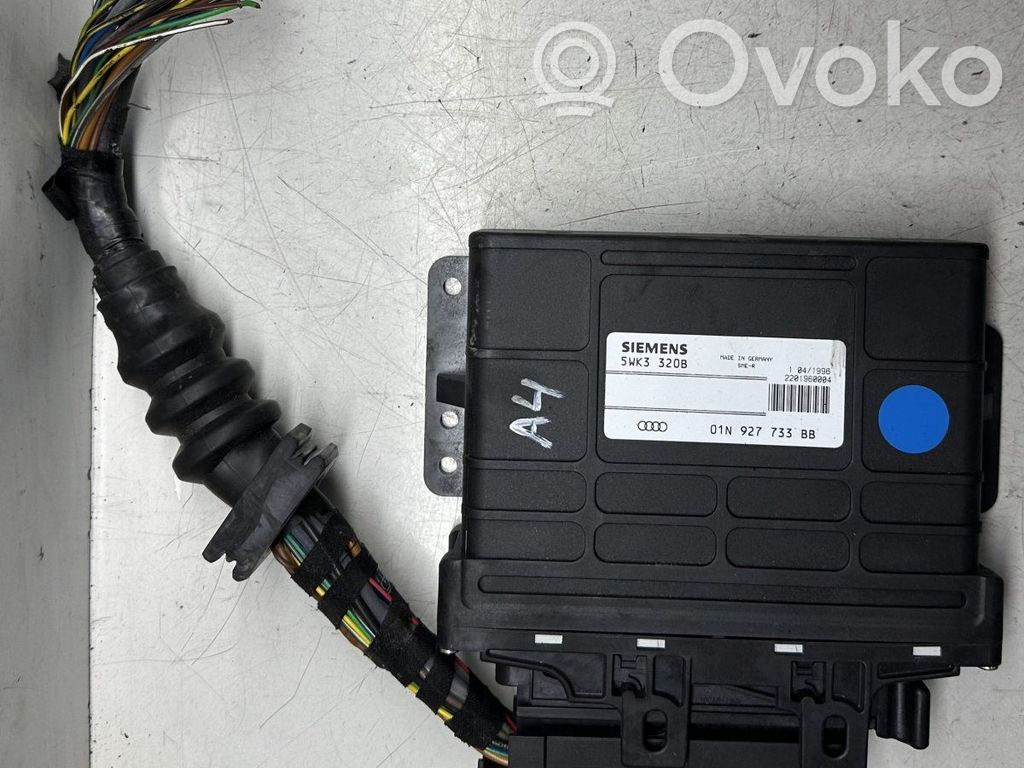 Audi A4 S4 B5 8D Gearbox control unit/module 