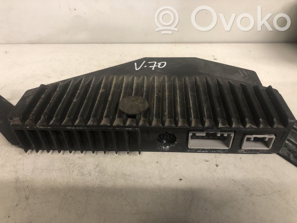 Volvo XC70 Sound amplifier 