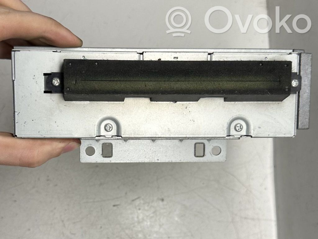 Panel / Radioodtwarzacz CD/DVD/GPS   31210341,31215563AA