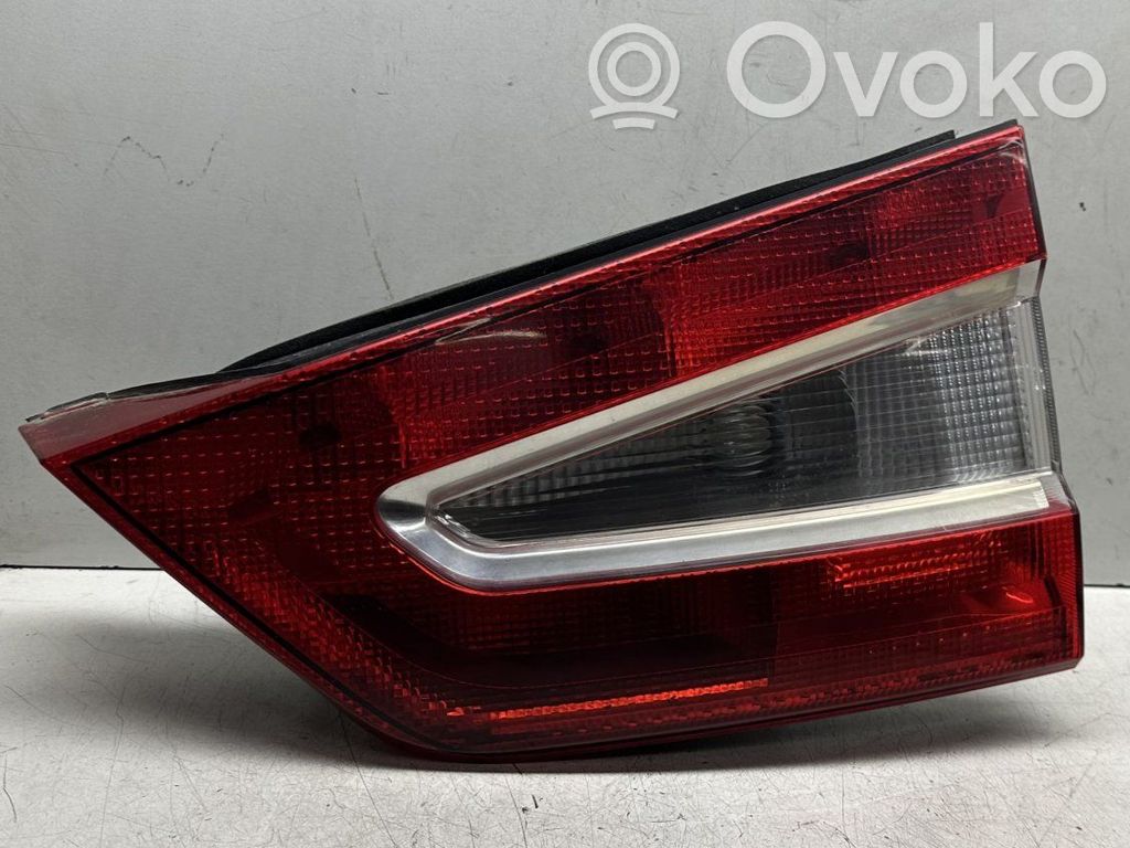 Ford Galaxy Aizmugurējais lukturis pārsegā 