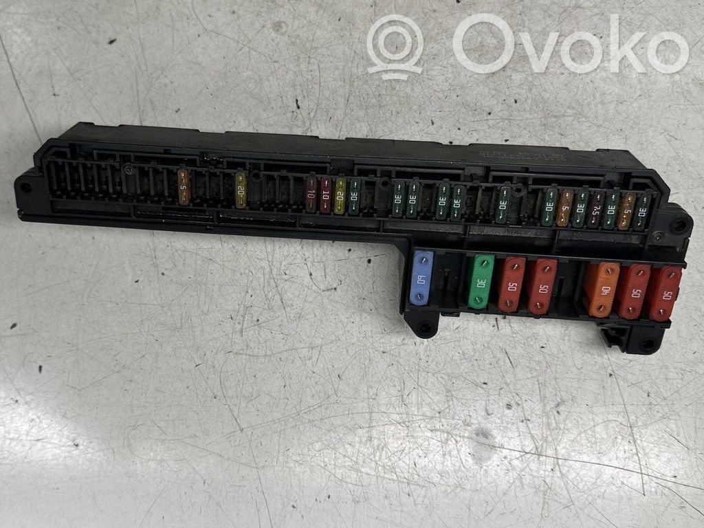 Fuse box set   6114695733001