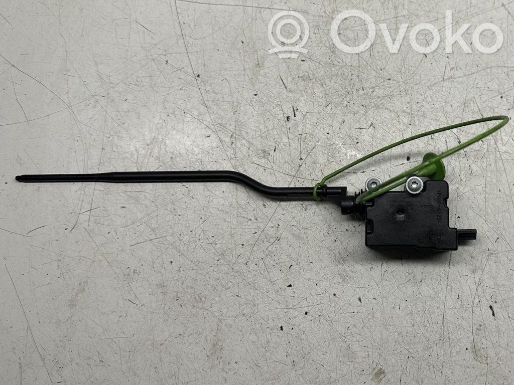 BMW 3 E90 E91 Fuel tank cap lock 