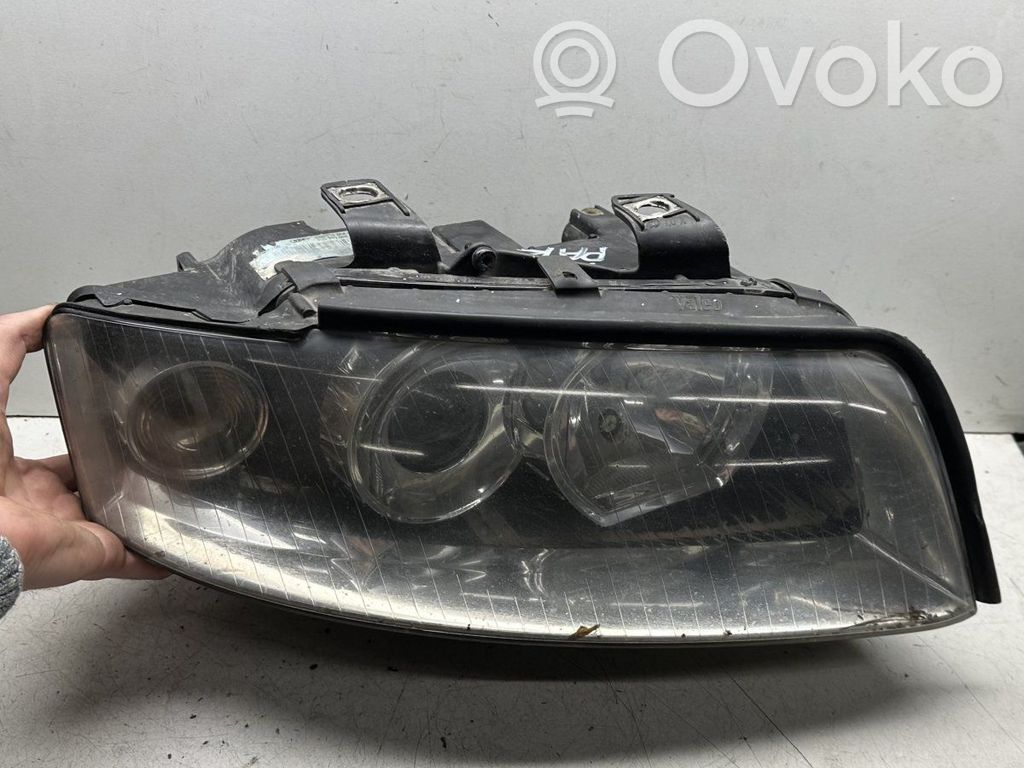 Audi A4 S4 B6 8E 8H Scheinwerfer 
