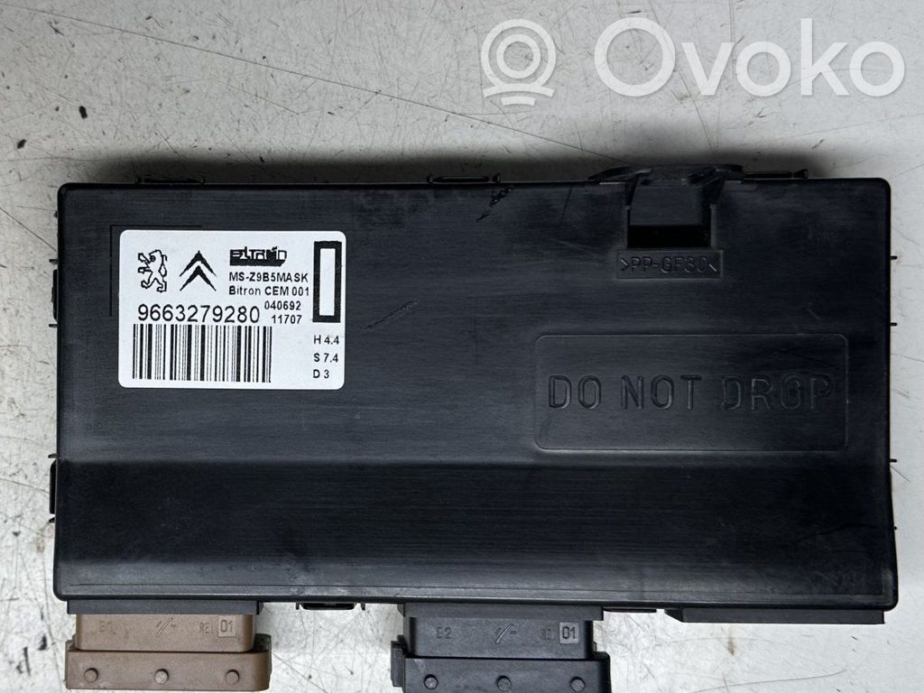 Peugeot 407 Seat control module 