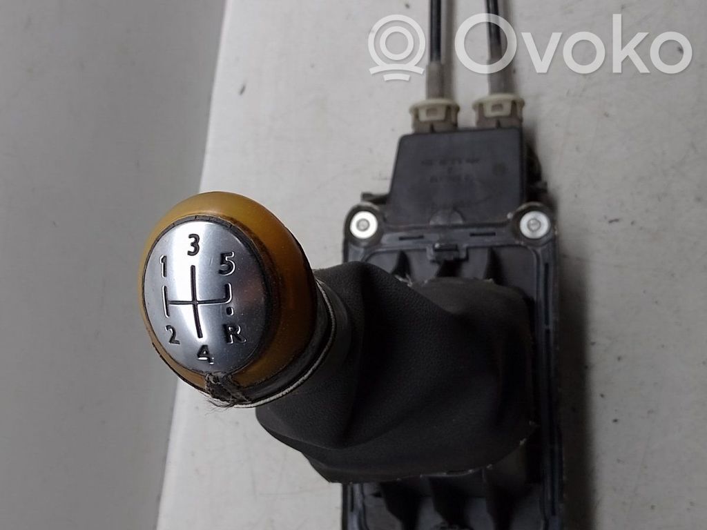 Renault Clio III Gear shifter/selector 