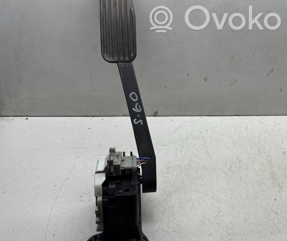Akceleratoriaus pedalas   00776918,9496821