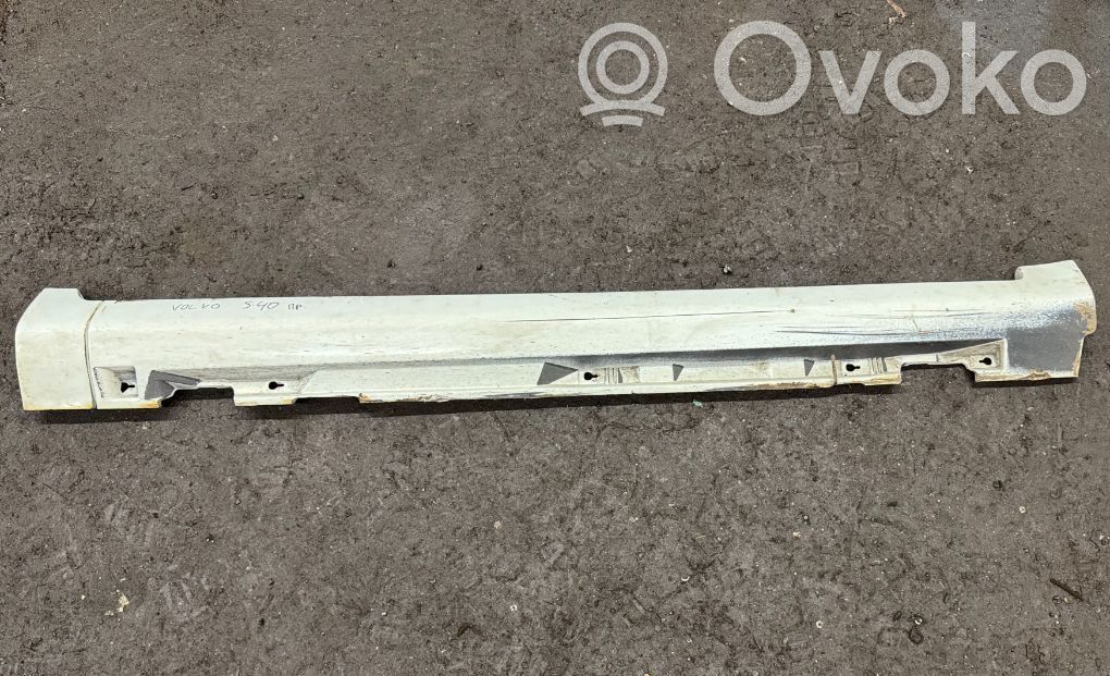 Volvo S40 Priekinio slenksčio apdaila (vidinė) 