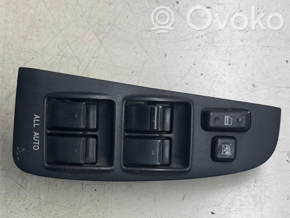 Toyota Avensis T250 Przyciski szyb 